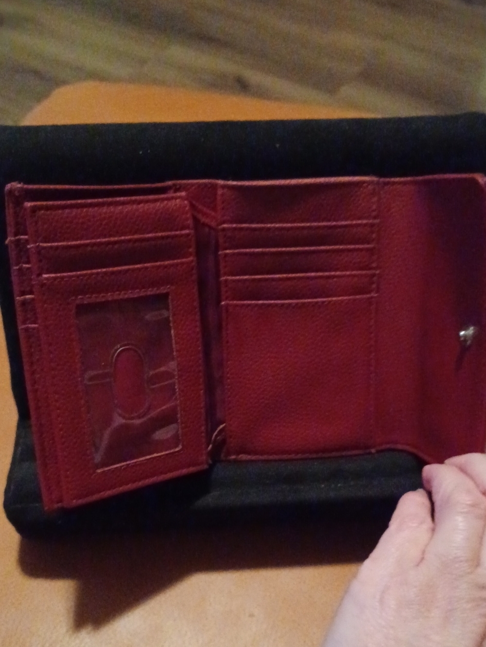 > Red Leather Wallet - Picture 8 of 10
